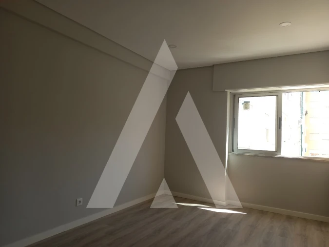 Apartamento T2 para Venda em Seixal, Arrentela e Aldeia de Paio Pires Foto 5