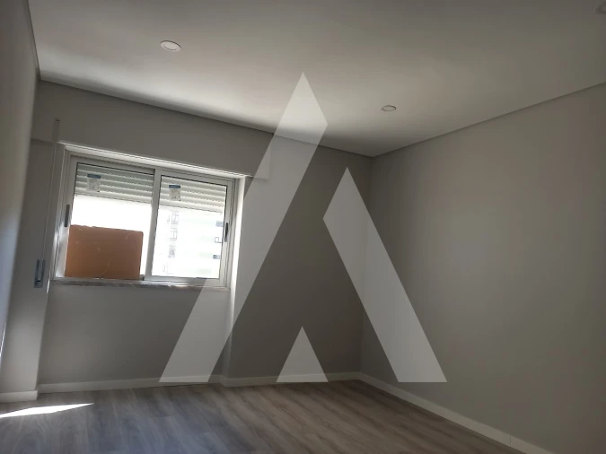 Apartamento T2 para Venda em Seixal, Arrentela e Aldeia de Paio Pires Foto 10