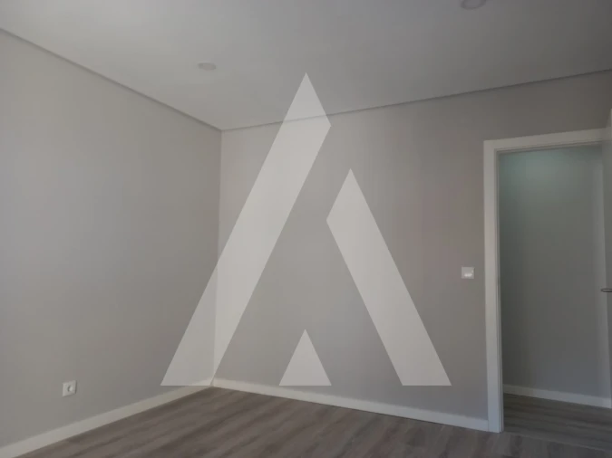 Apartamento T2 para Venda em Seixal, Arrentela e Aldeia de Paio Pires Foto 13