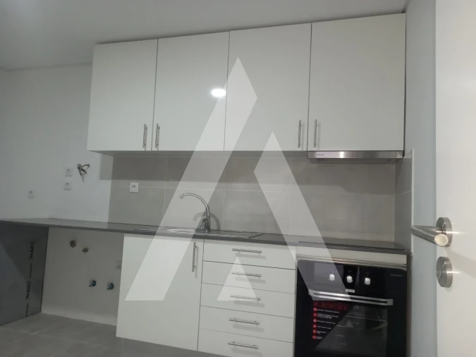 Apartamento T2 para Venda em Seixal, Arrentela e Aldeia de Paio Pires Foto 1