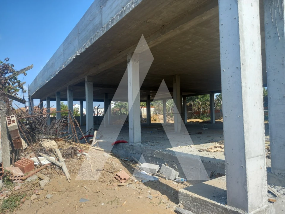 Moradia T4 para Venda em Fernao Ferro Foto 1