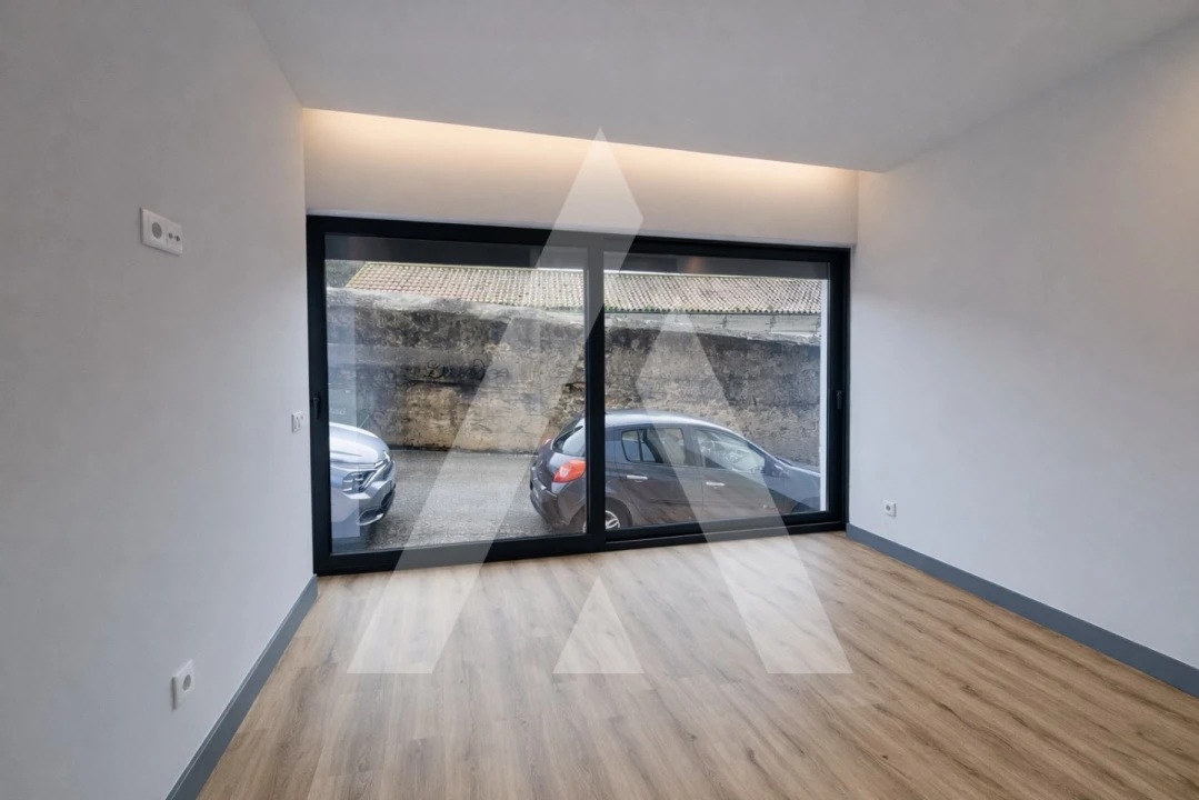 Apartamento T1 para Venda em Sé Nova, Santa Cruz, Almedina e São Bartolomeu Foto 13