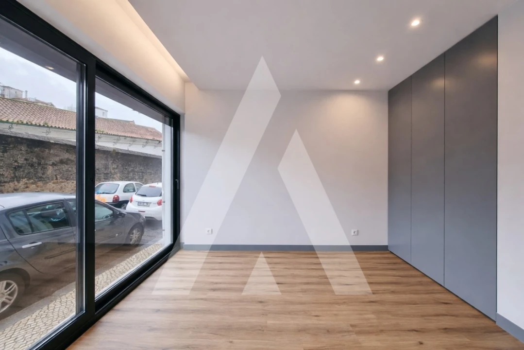 Apartamento T1 para Venda em Sé Nova, Santa Cruz, Almedina e São Bartolomeu Foto 14