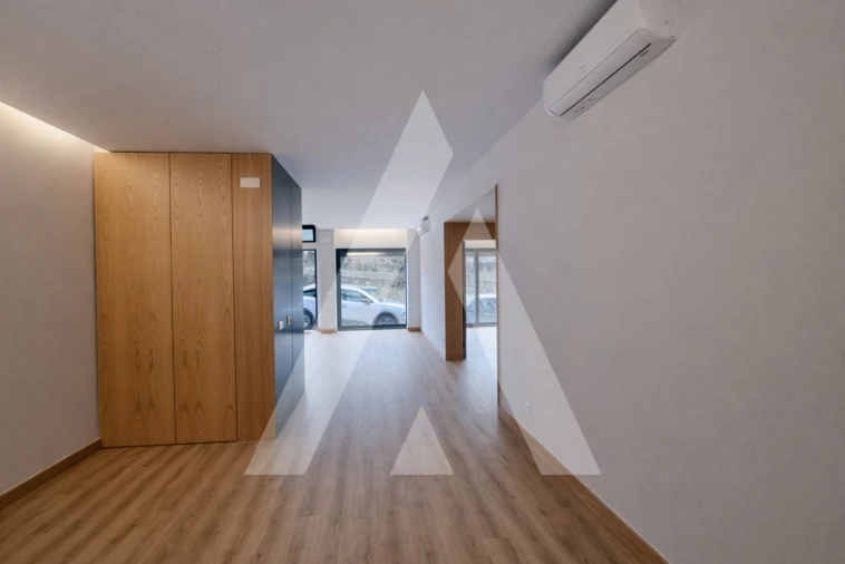 Apartamento T1 para Venda em Sé Nova, Santa Cruz, Almedina e São Bartolomeu Foto 6