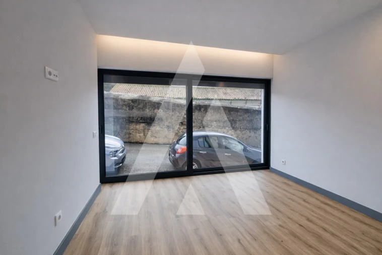 Apartamento T1 para Venda em Sé Nova, Santa Cruz, Almedina e São Bartolomeu Foto 13