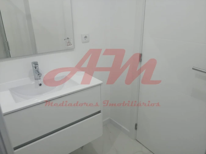 Apartamento T3 para Venda em Queluz e Belas Foto 7