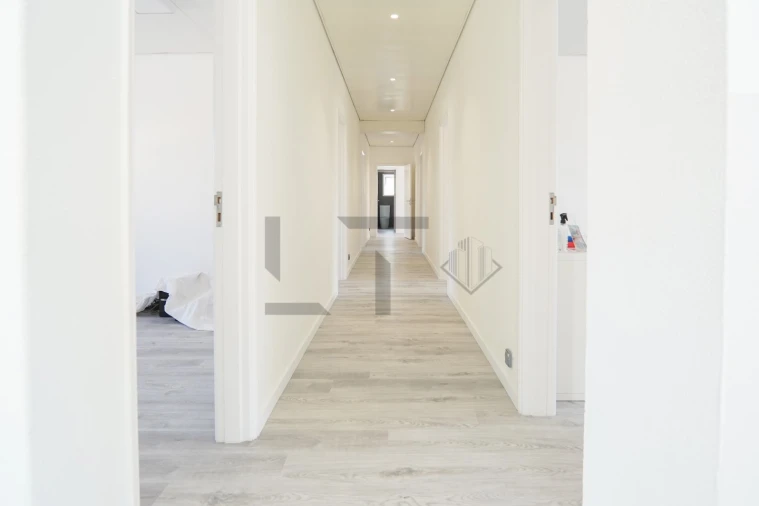 Prédio para Venda em Águas Livres Foto 64