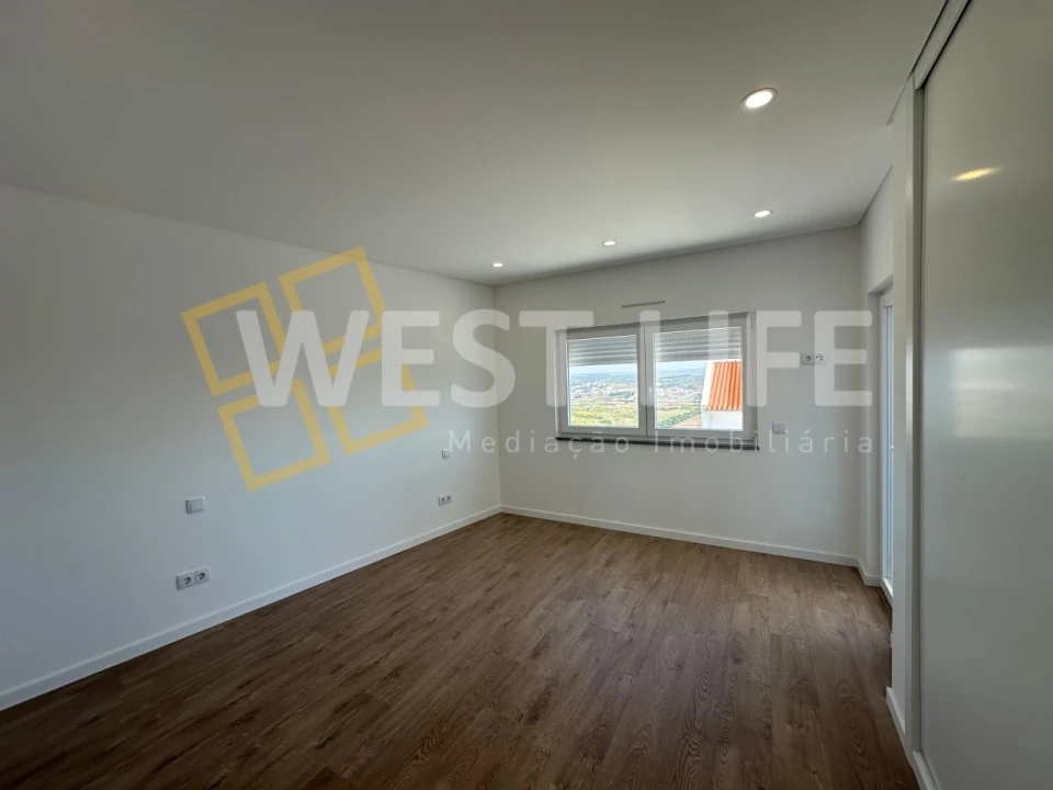 Moradia T4 para Venda em Lourinhã e Atalaia Foto 26