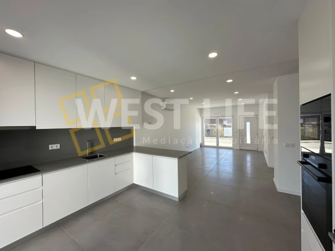 Moradia T4 para Venda em Lourinhã e Atalaia Foto 4