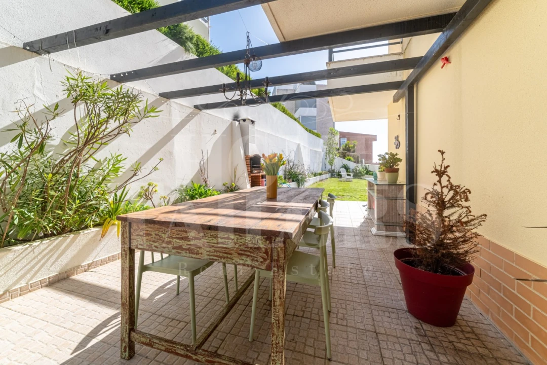 Moradia T5 para Venda em Ericeira Foto 14