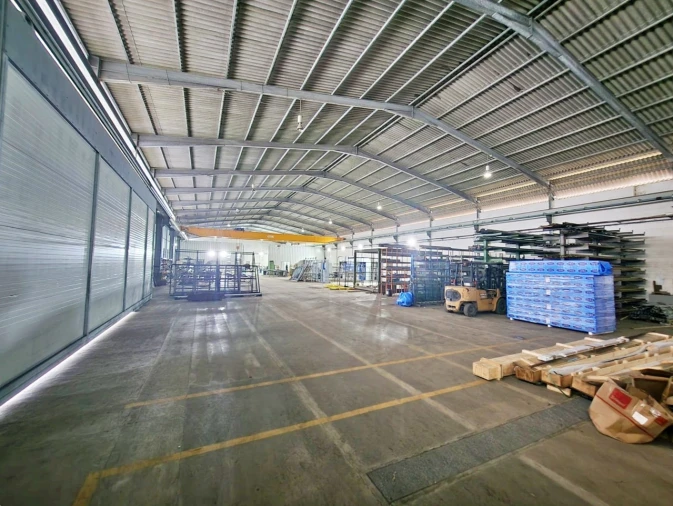 Armazém para Arrendamento em Guilhabreu Foto 2