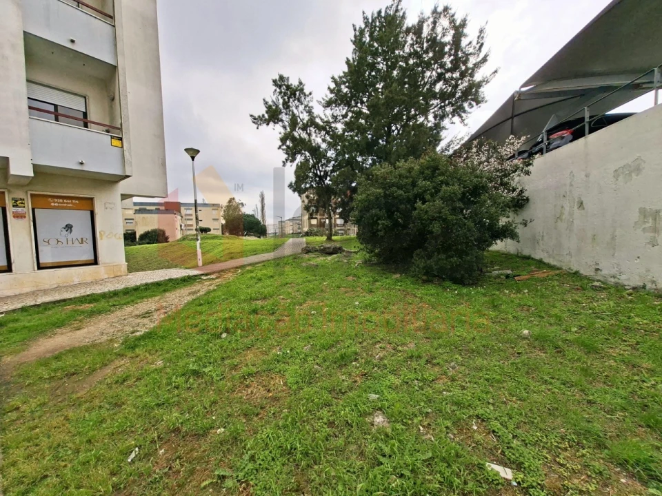 Apartamento T3 para Venda em Rio de Mouro Foto 28