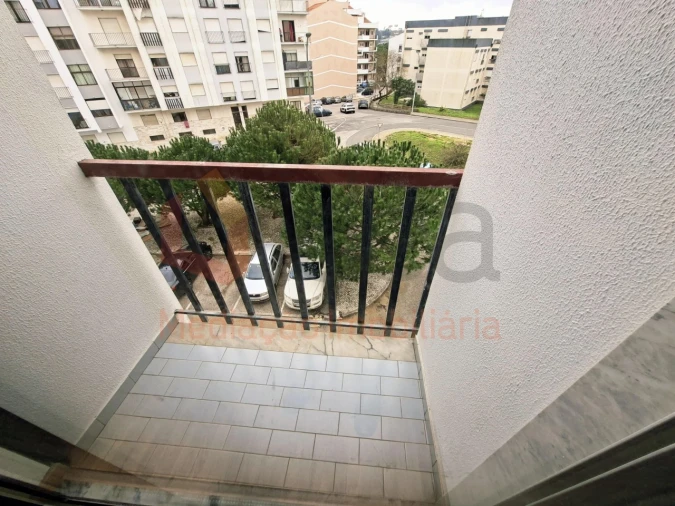 Apartamento T3 para Venda em Rio de Mouro Foto 15