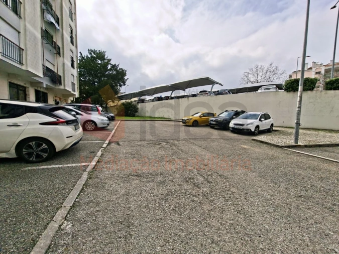 Apartamento T3 para Venda em Rio de Mouro Foto 29