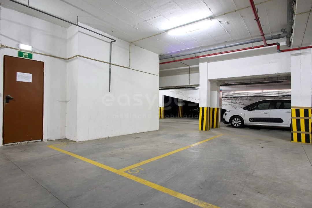 Apartamento T2 para Venda em Vila Real de Santo Antonio Foto 17