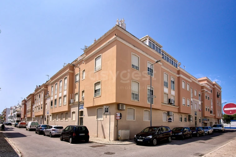 Apartamento T2 para Venda em Vila Real de Santo Antonio Foto 18