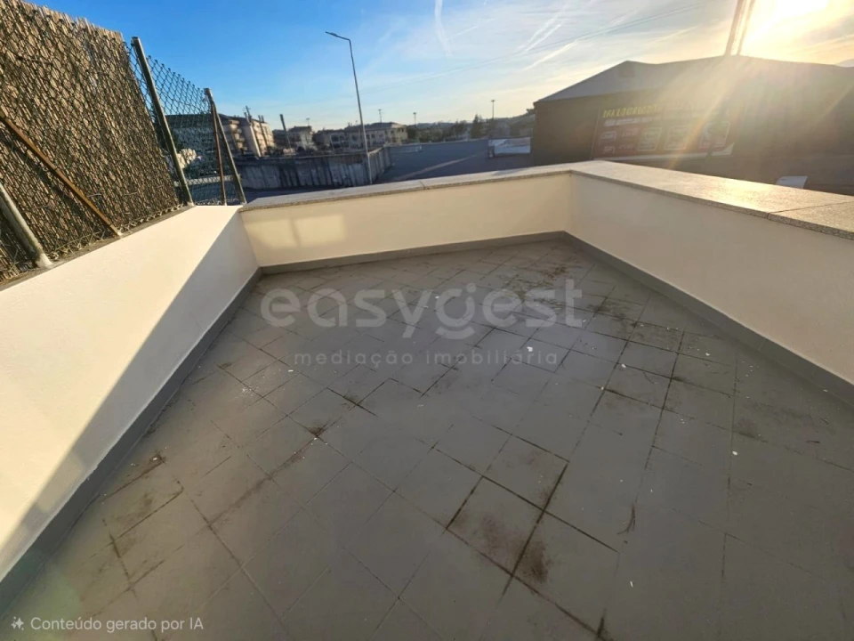 Apartamento T4 para Venda em Abraveses Foto 10