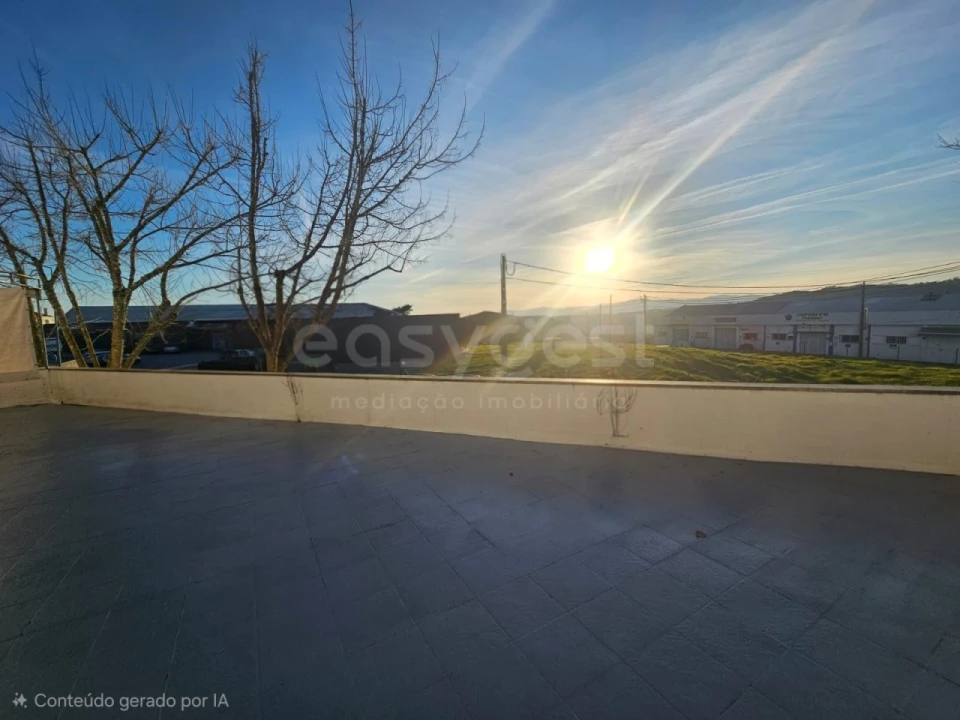 Apartamento T4 para Venda em Abraveses Foto 18