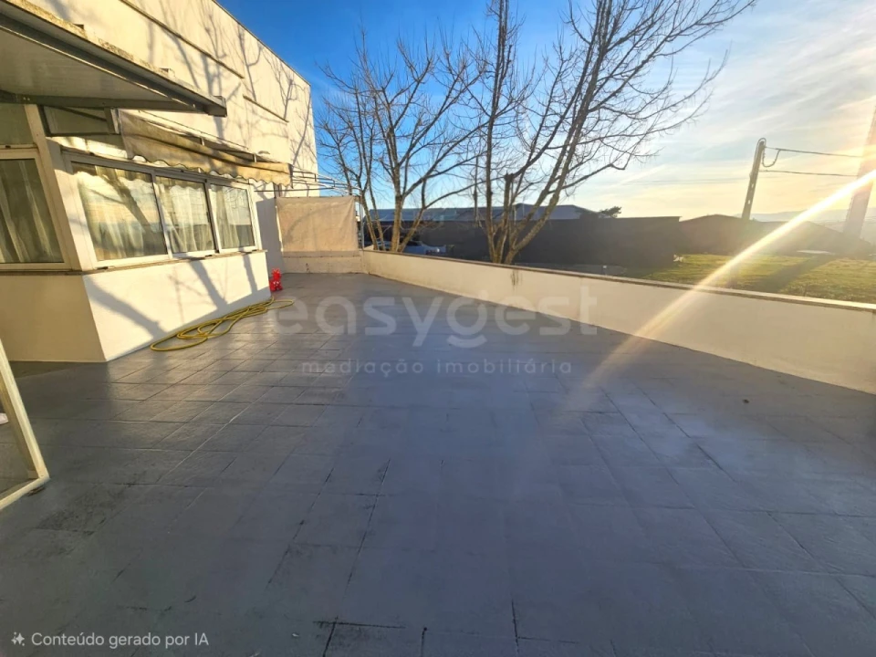 Apartamento T4 para Venda em Abraveses Foto 20