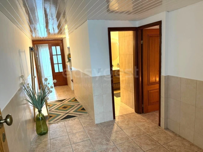 Apartamento T4 para Venda em Abraveses Foto 13