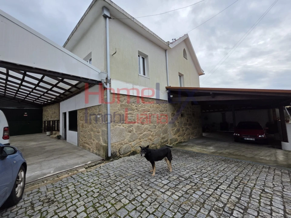 Moradia T3 para Venda em Silva Escura e Dornelas Foto 2