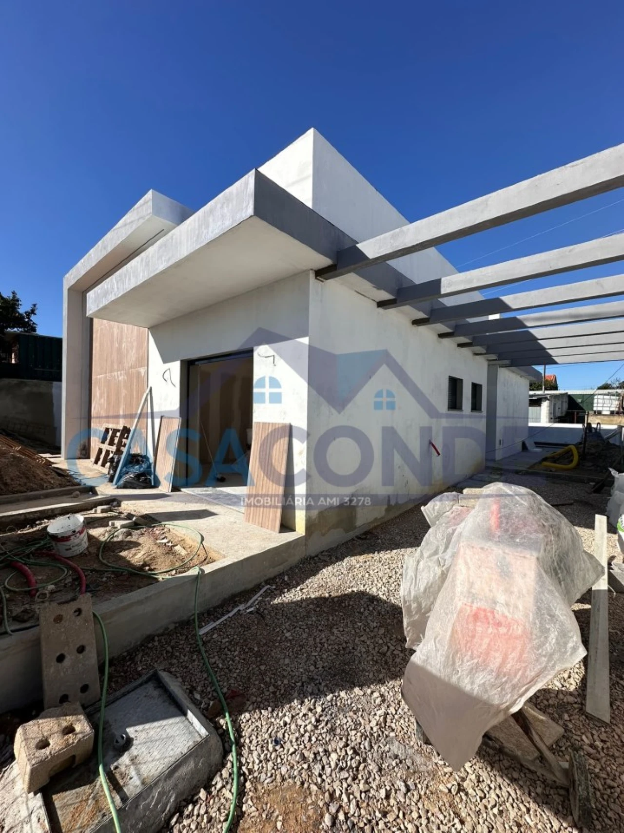 Moradia T3 para Venda em Fernao Ferro Foto 2