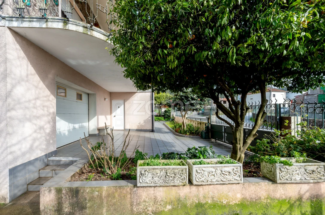 Moradia T7 para Venda em Campo e Sobrado Foto 5