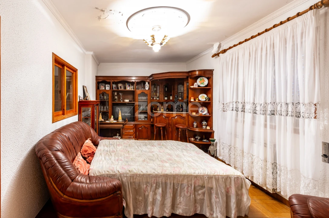 Moradia T7 para Venda em Campo e Sobrado Foto 15