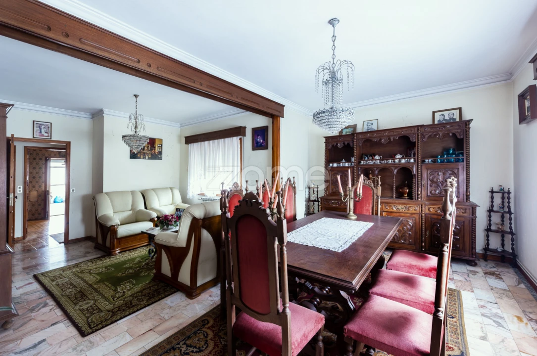 Moradia T7 para Venda em Campo e Sobrado Foto 18