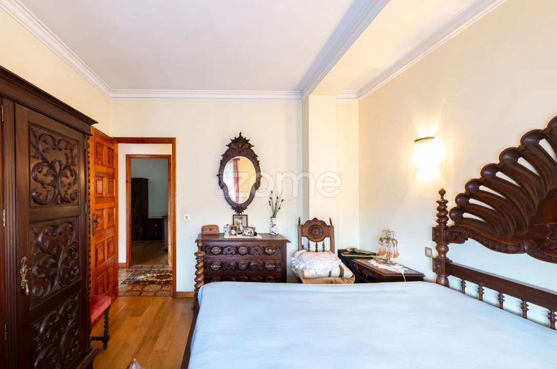 Moradia T7 para Venda em Campo e Sobrado Foto 23