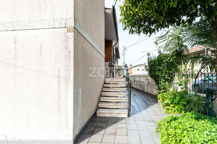 Moradia T7 para Venda em Campo e Sobrado Foto 4