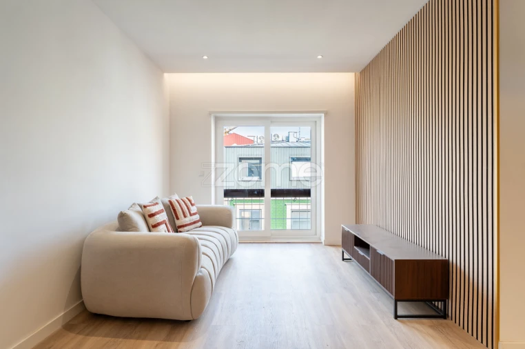Apartamento T2 para Arrendamento em Cedofeita, Santo Ildefonso, Sé, Miragaia, São Nicolau e Vitória Foto 3