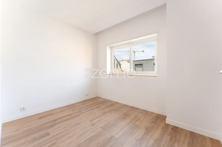 Apartamento T2 para Arrendamento em Cedofeita, Santo Ildefonso, Sé, Miragaia, São Nicolau e Vitória Foto 10