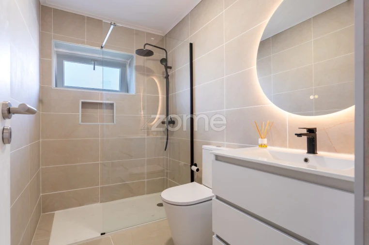 Apartamento T2 para Arrendamento em Cedofeita, Santo Ildefonso, Sé, Miragaia, São Nicolau e Vitória Foto 14