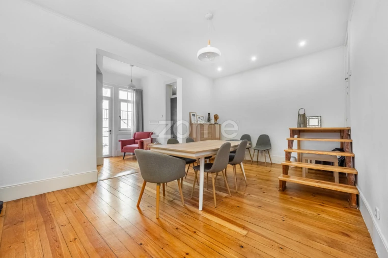 Moradia T3 para Venda em Campanhã Foto 6