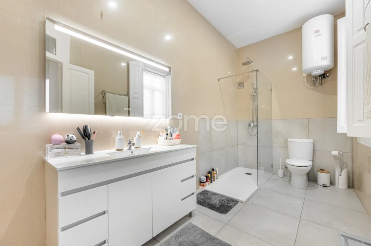 Moradia T3 para Venda em Campanhã Foto 16