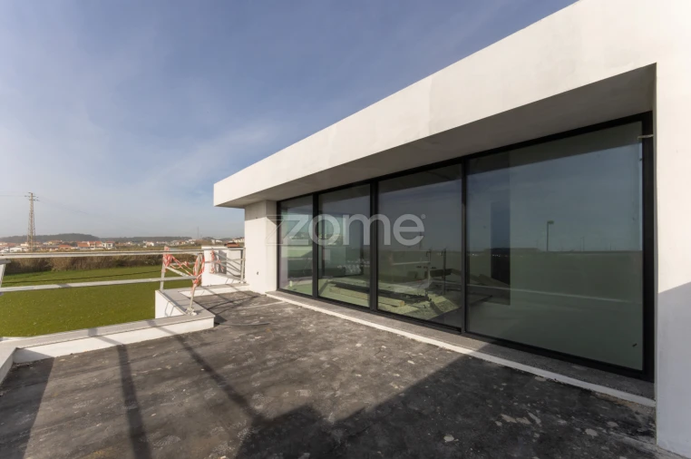 Moradia T4 para Venda em Perafita, Lavra e Santa Cruz do Bispo Foto 2