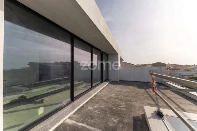 Moradia T4 para Venda em Perafita, Lavra e Santa Cruz do Bispo Foto 4