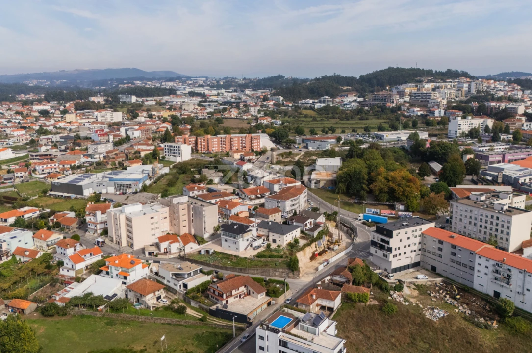 Apartamento T1 para Venda em Paços de Ferreira Foto 9