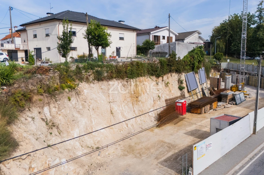 Apartamento T1 para Venda em Paços de Ferreira Foto 18