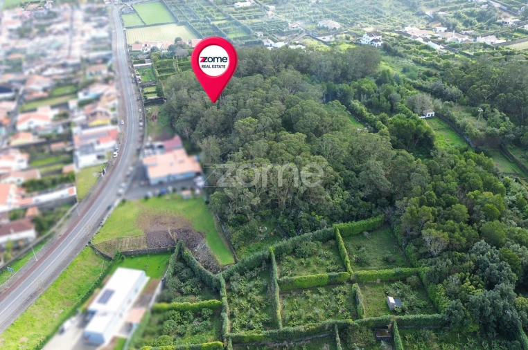 Terreno para Venda em Rabo de Peixe Foto 5