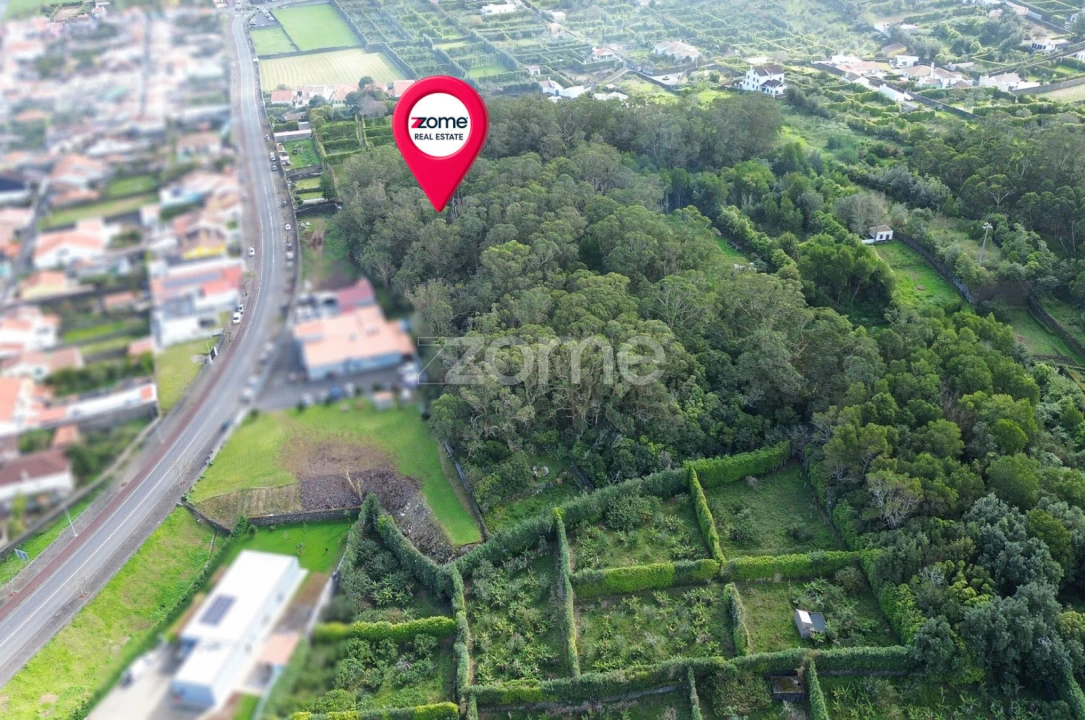 Terreno para Venda em Rabo de Peixe Foto 5