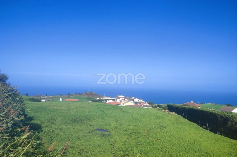 Terreno para Venda em Algarvia Foto 1