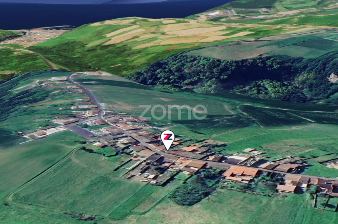 Moradia T2 para Venda em Povoação Foto 15