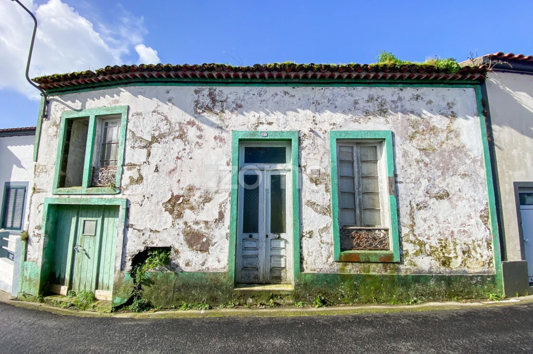 Moradia T2 para Venda em Povoação Foto 2