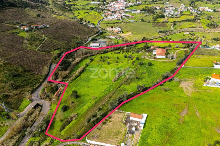 Terreno Comércio / Armazém para Venda em Alverca do Ribatejo e Sobralinho Foto 4
