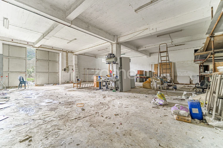 Terreno Comércio / Armazém para Venda em Alverca do Ribatejo e Sobralinho Foto 8