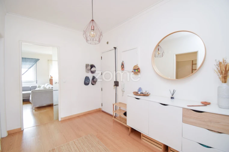 Apartamento T2 para Venda em Carcavelos e Parede Foto 10
