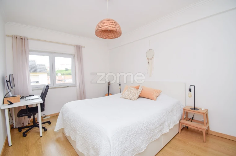 Apartamento T2 para Venda em Carcavelos e Parede Foto 12