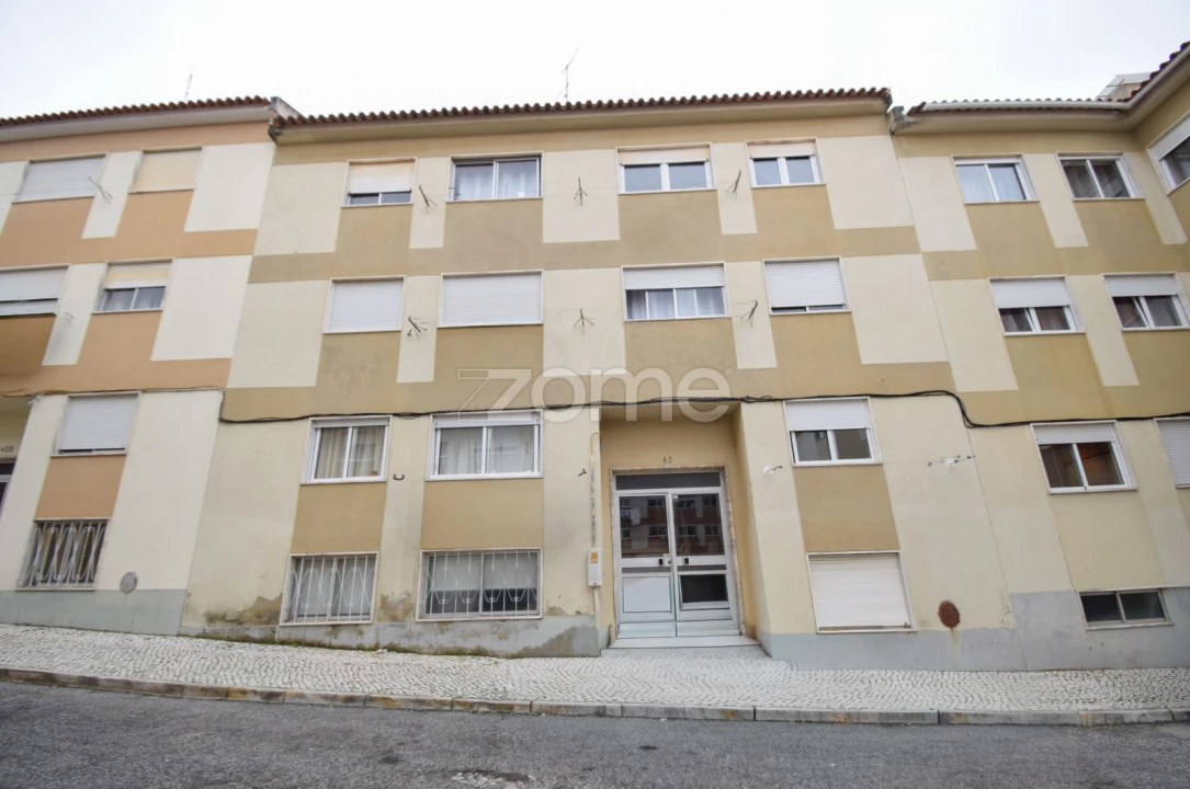 Apartamento T2 para Venda em Carcavelos e Parede Foto 16